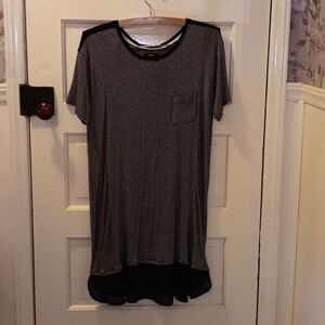 Simply Vera Wang medium casual dress 👗